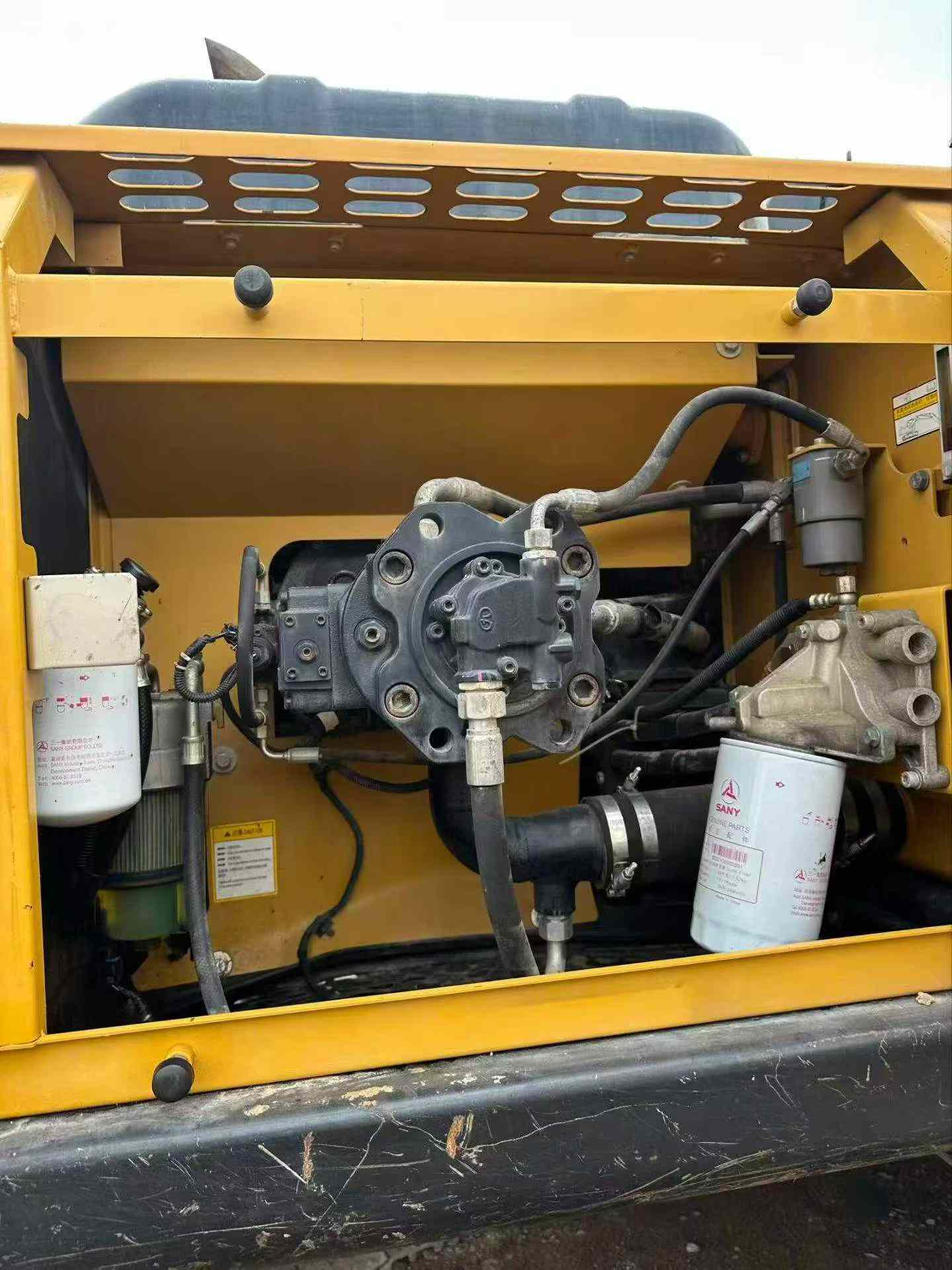 Buy Sany SY215C Used Excavator / 4