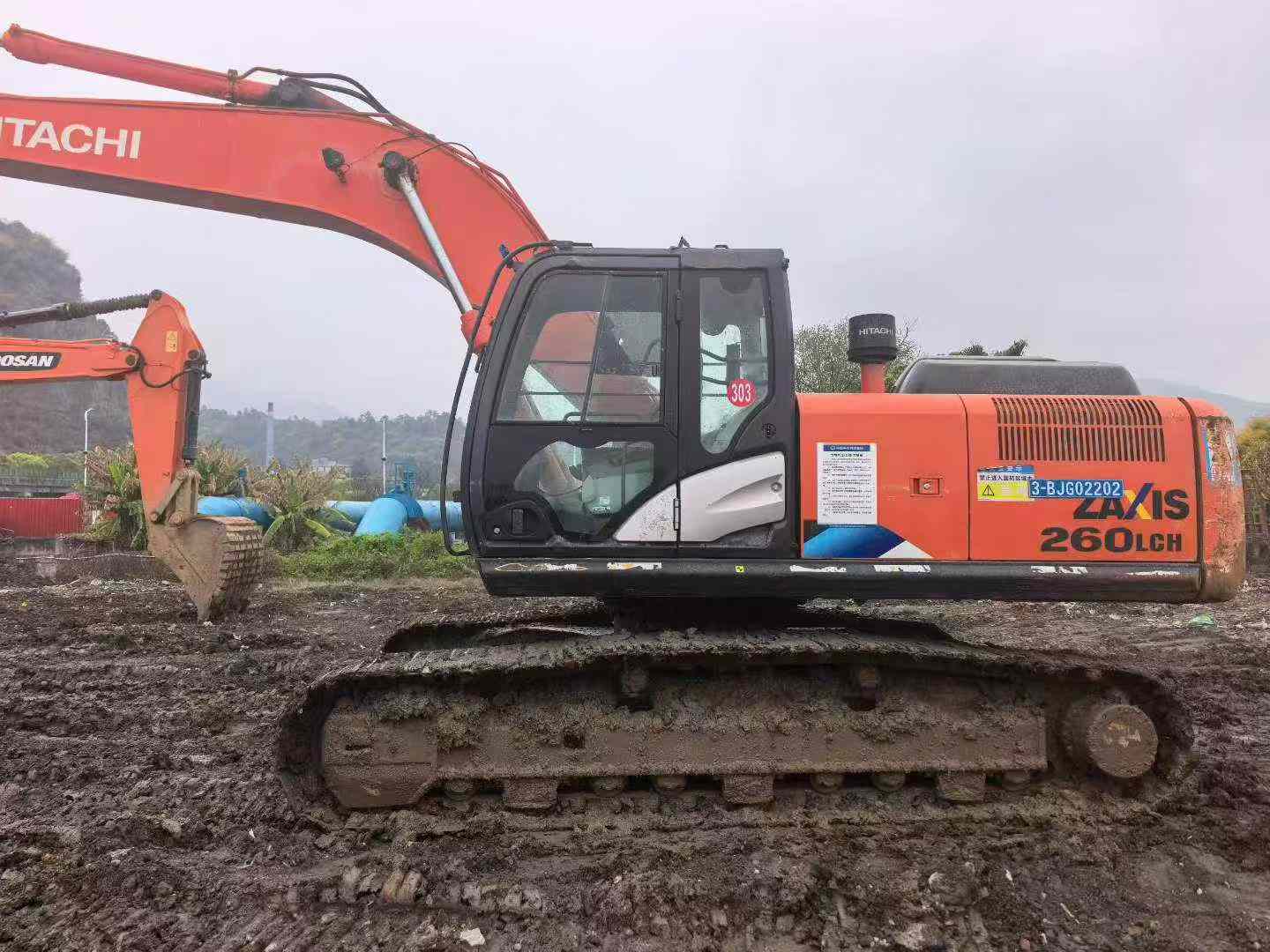 Buy Hitachi ZX260-3G Used Excavator / 7