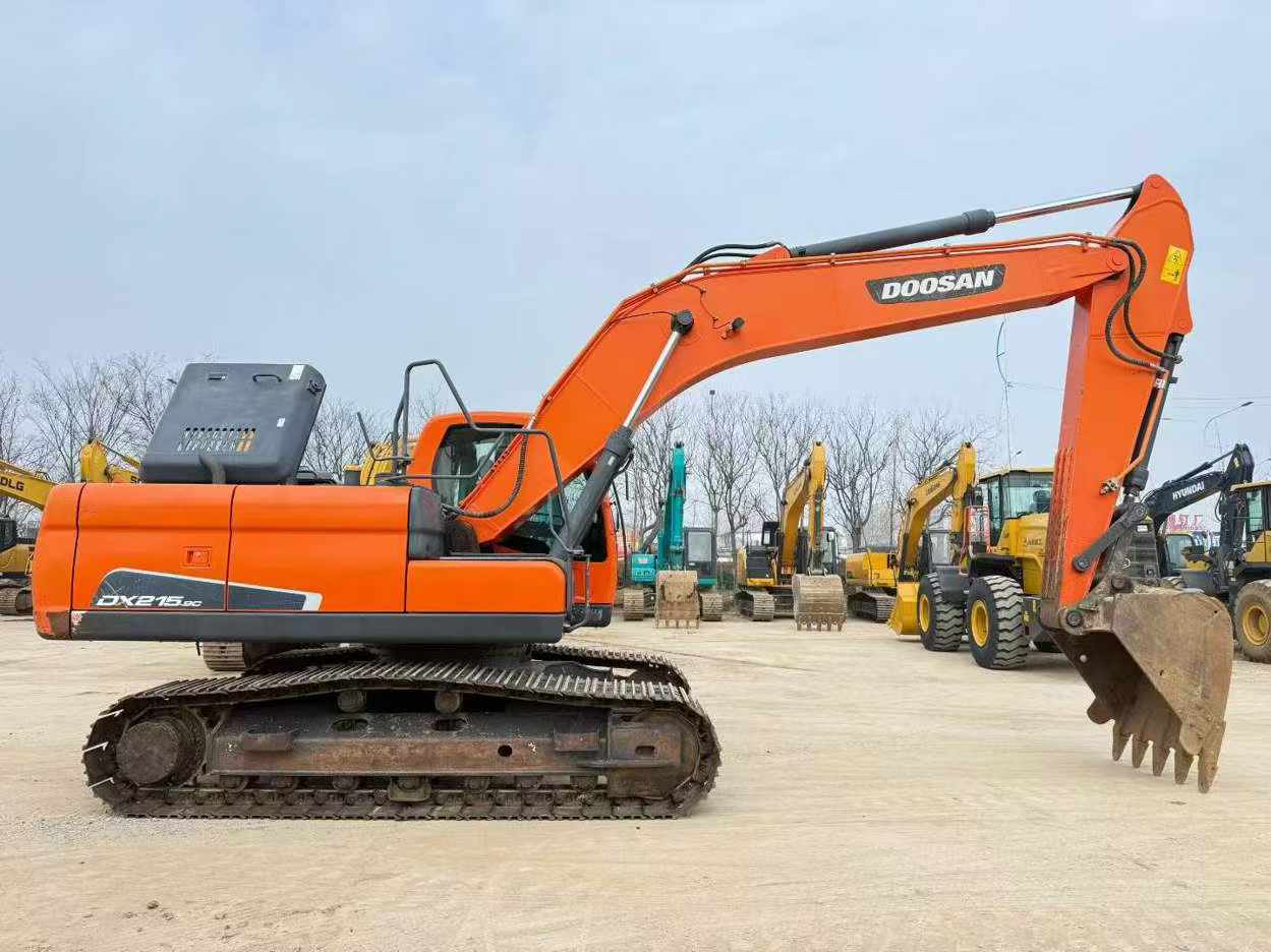 Buy Doosan DH215-7 Used Excavator / 2