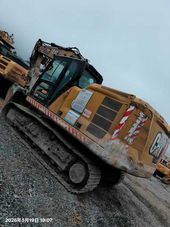 Buy Caterpillar 320GC Used Excavator / 1