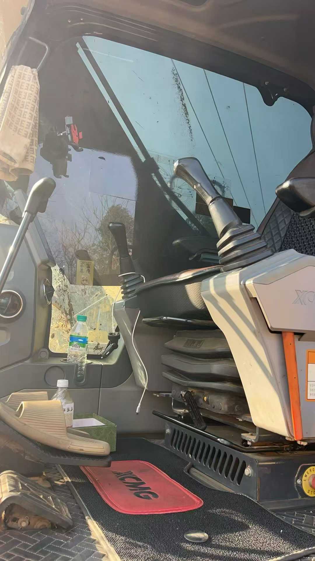 Buy XCMG XE200 Used Excavator / 8