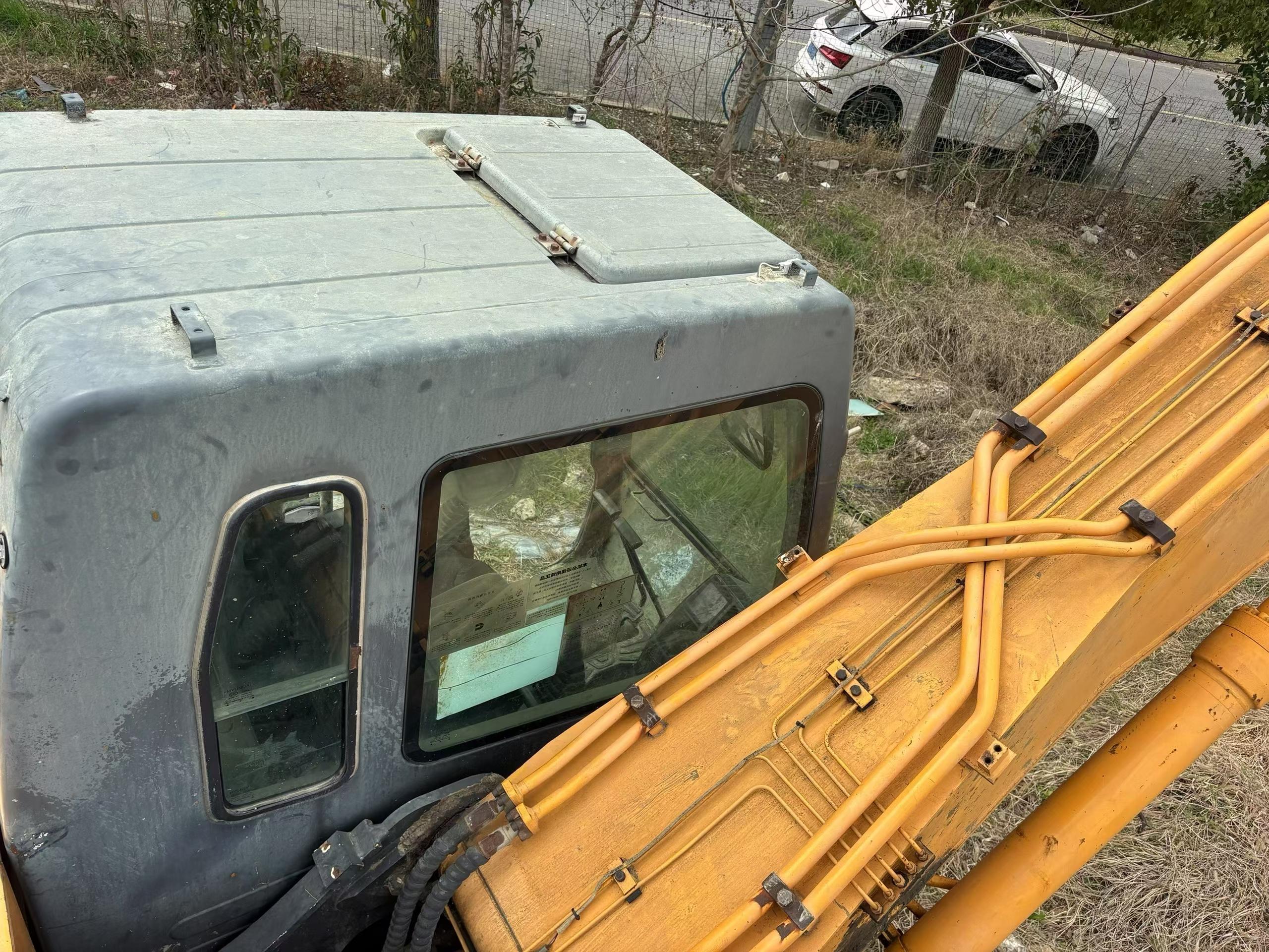 Buy Hyundai R215-7 Used Excavator / 4