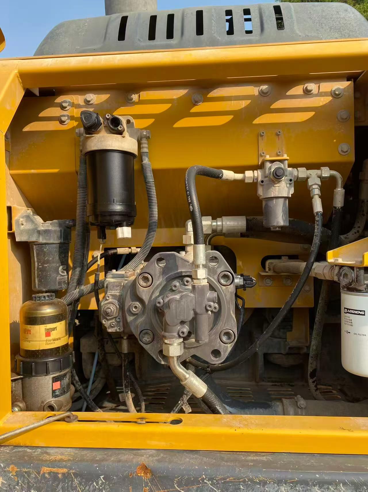 Buy XCMG XE200 Used Excavator / 7