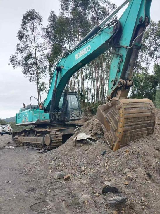 Buy Kobelco SK495D-8 Used Excavator / 1