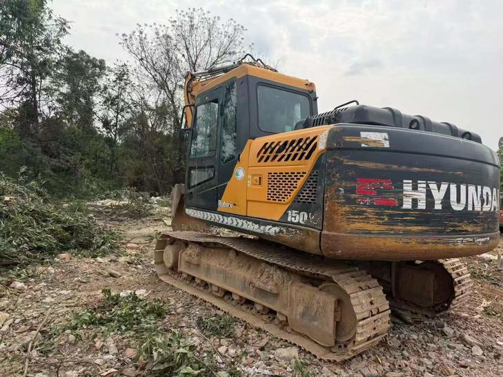 Buy Hyundai R130W Used Excavator / 1
