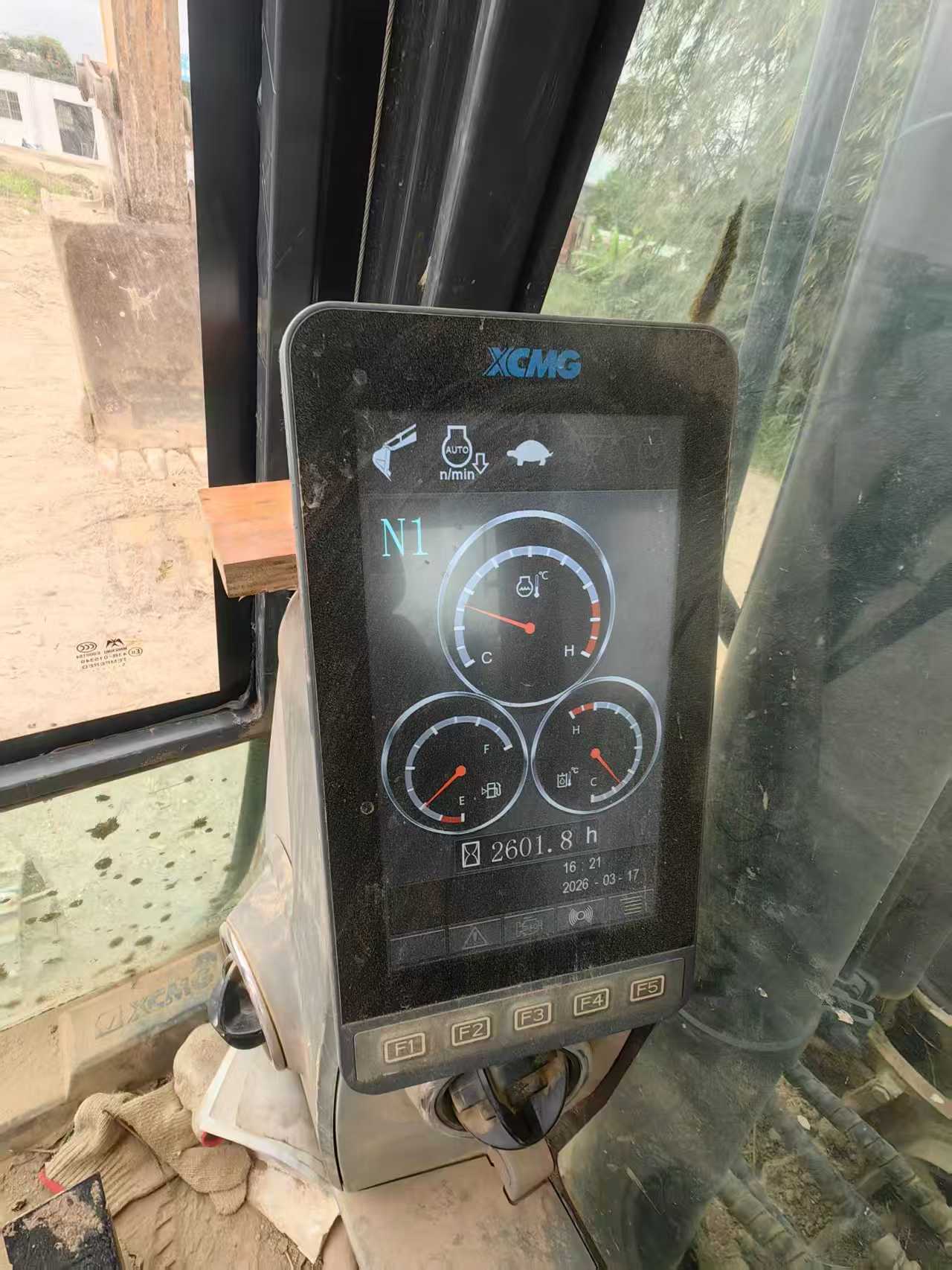 Buy XCMG XE135B Used Excavator / 9