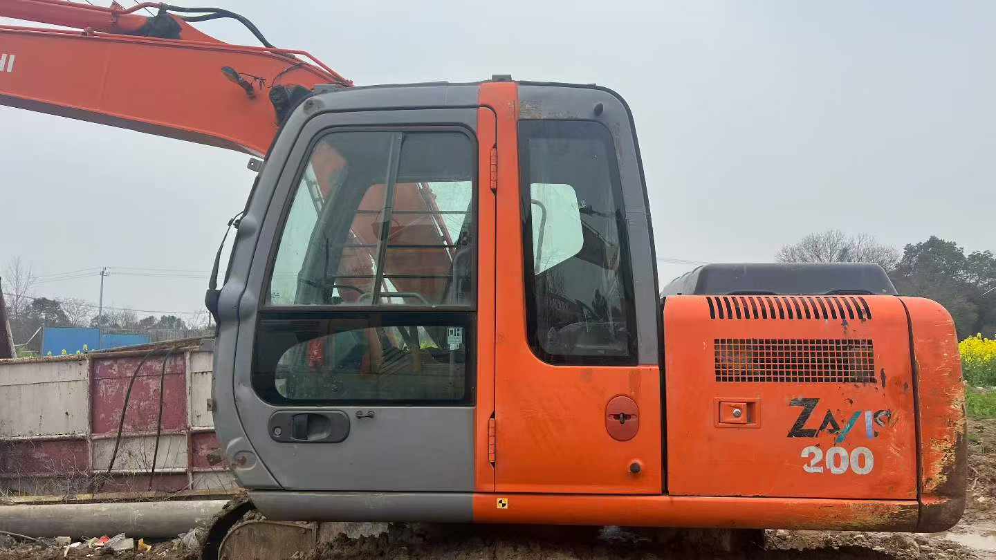 Buy Hitachi EX120-6 Used Excavator / 3