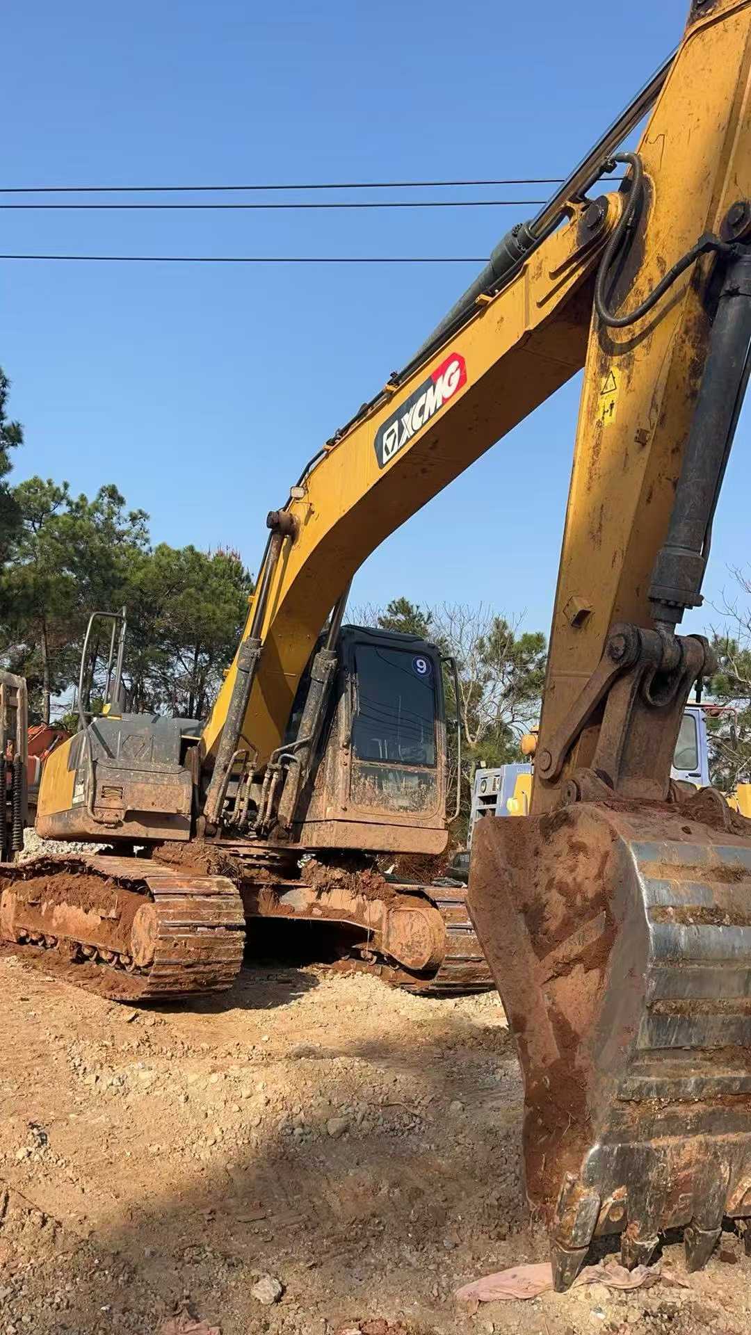 Buy XCMG XE200 Used Excavator / 3