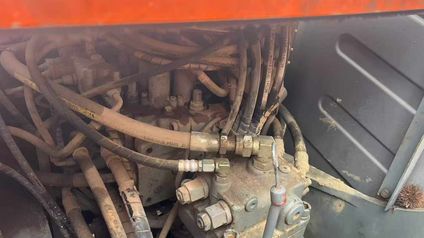 Buy Hitachi EX120-6 Used Excavator / 4