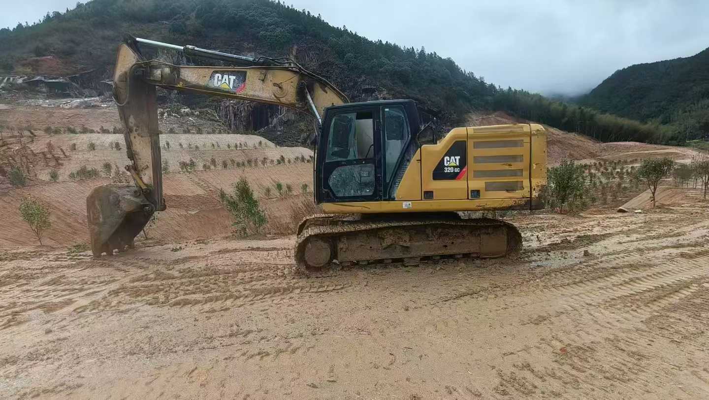Buy Caterpillar 320A Used Excavator / 4