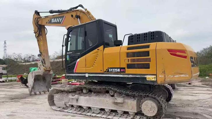 Buy Sany SY205C Used Excavator / 1