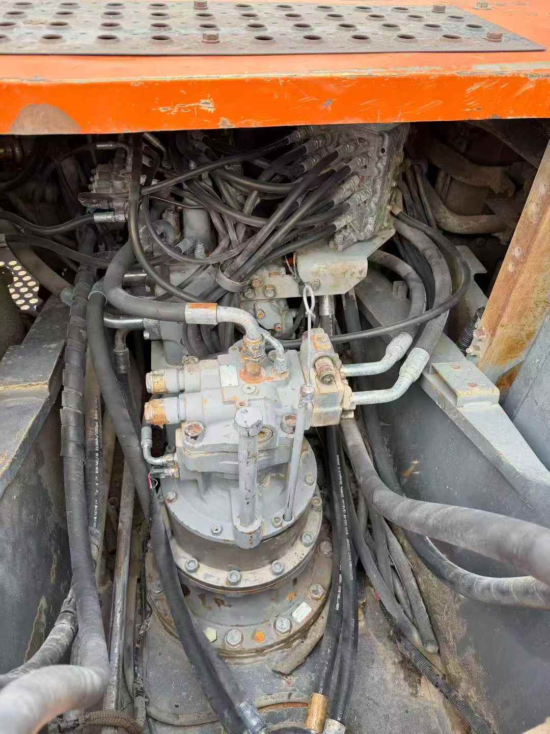 Buy Hitachi EX200-3 Used Excavator / 5