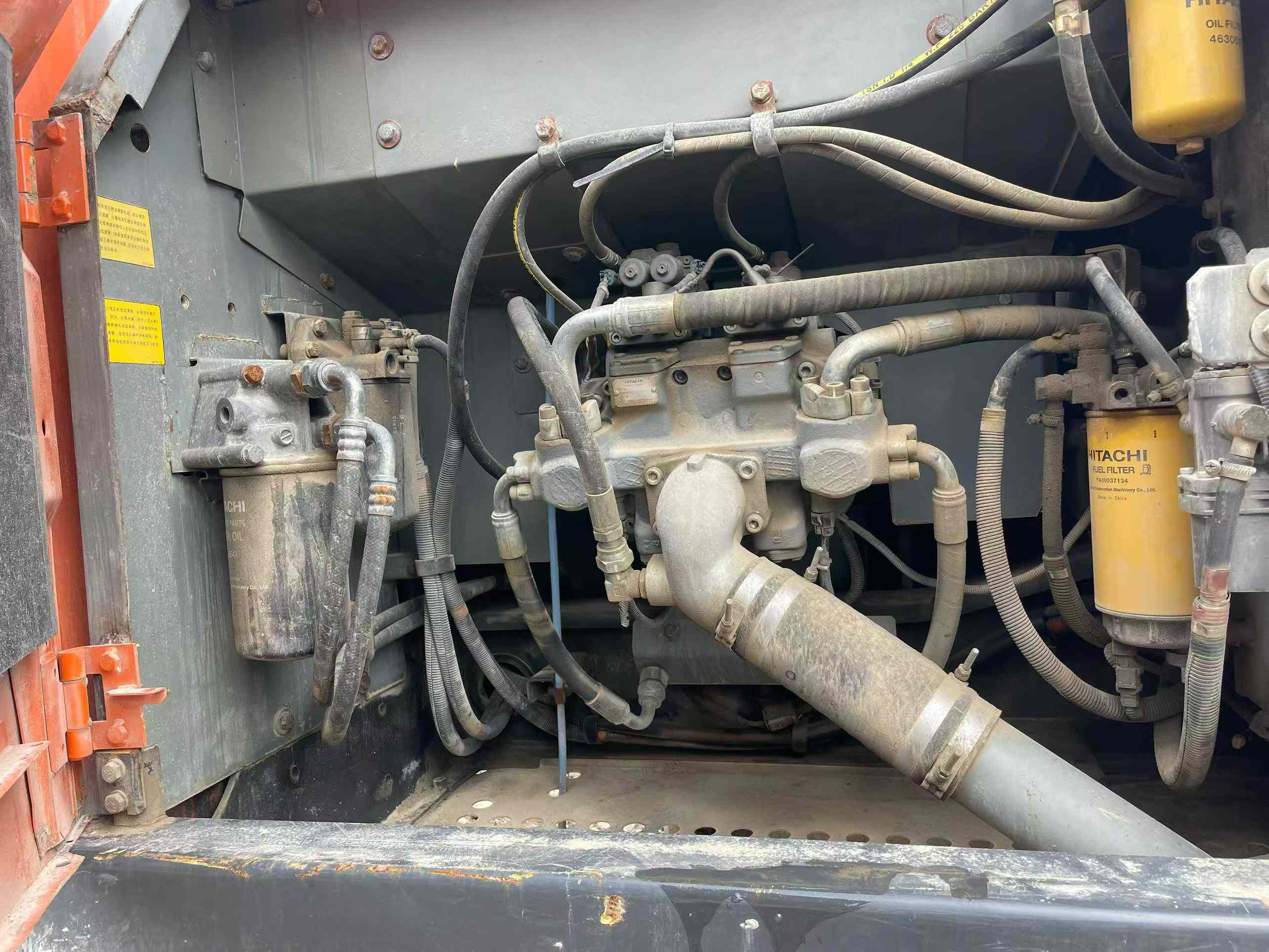 Buy Hitachi EX200 Used Excavator / 4