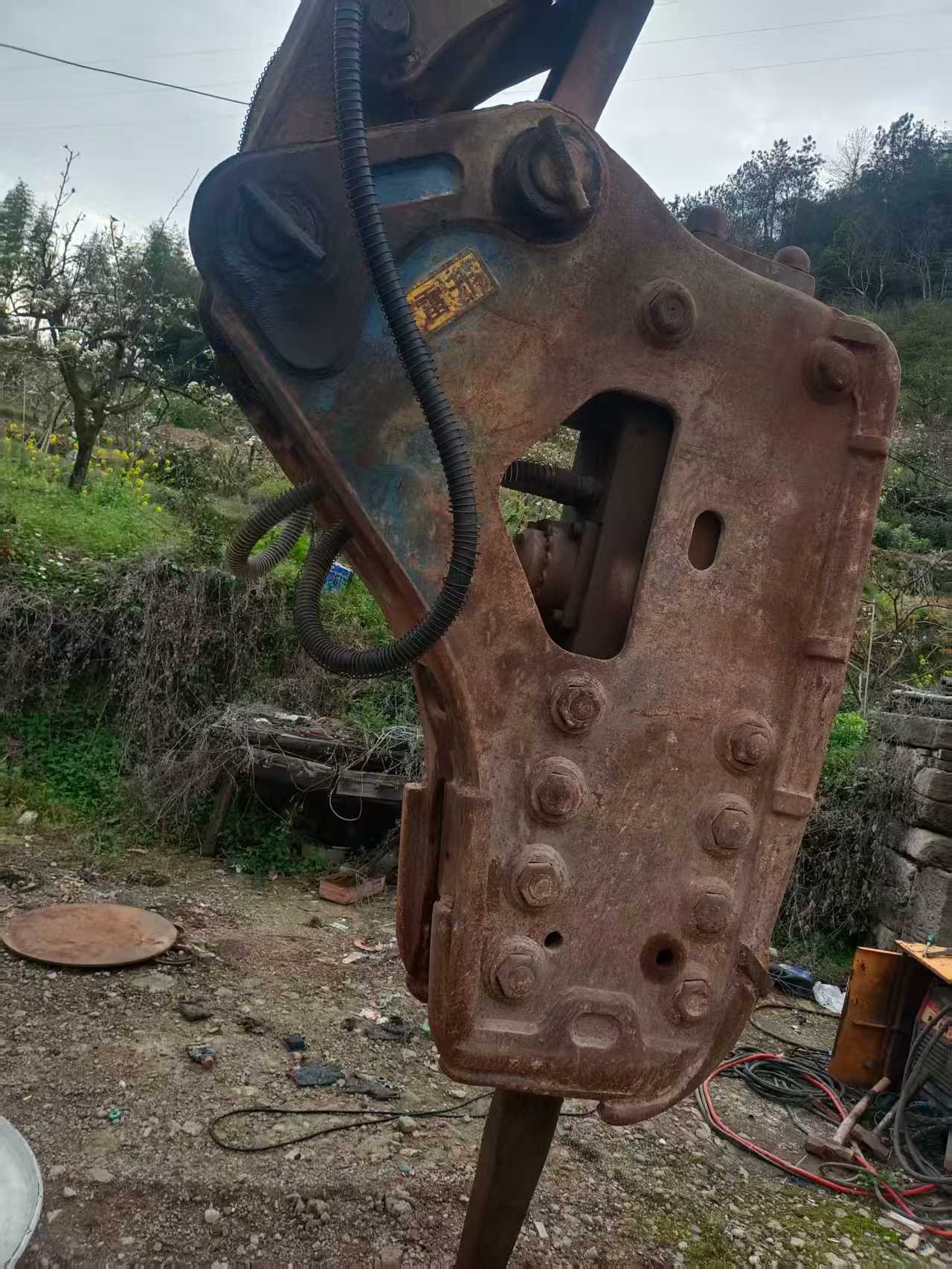 Buy Hyundai R375LVS Used Excavator / 4