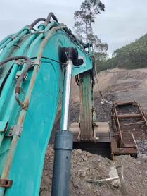 Buy Kobelco SK495D-8 Used Excavator / 2 Buy Kobelco SK495D-8 Used Excavator / 2