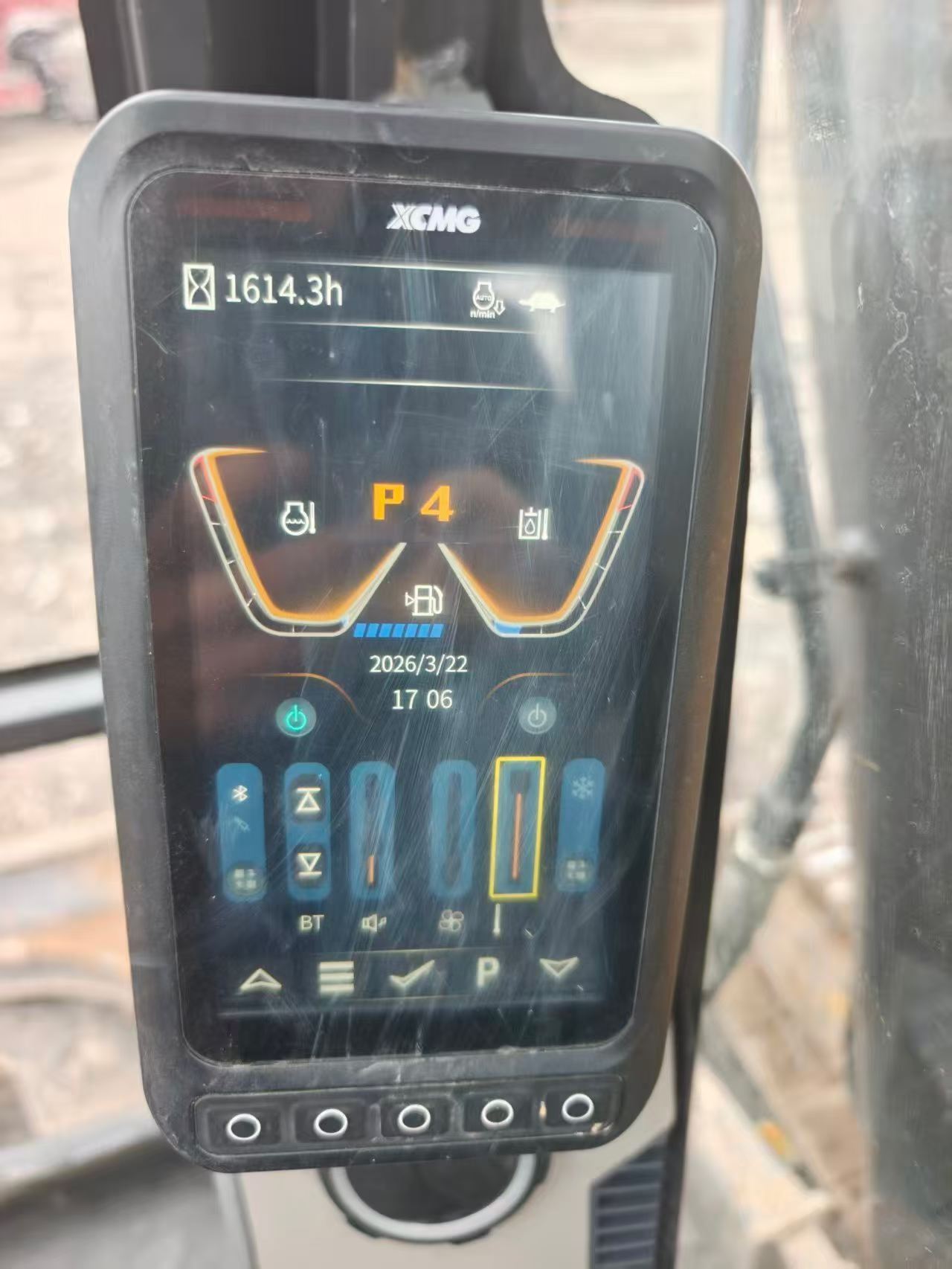 Buy XCMG XE75C Used Excavator / 7