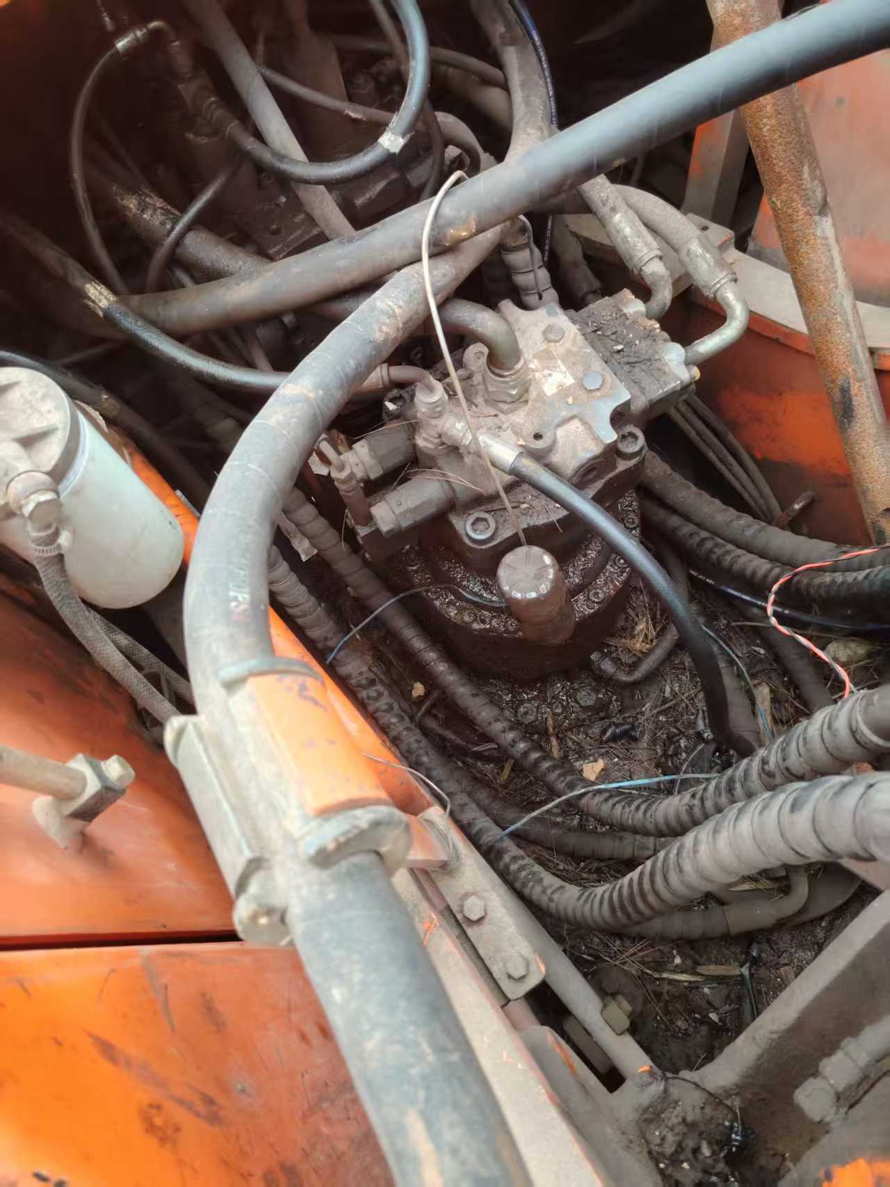 Buy Doosan DH215-9E Used Excavator / 5