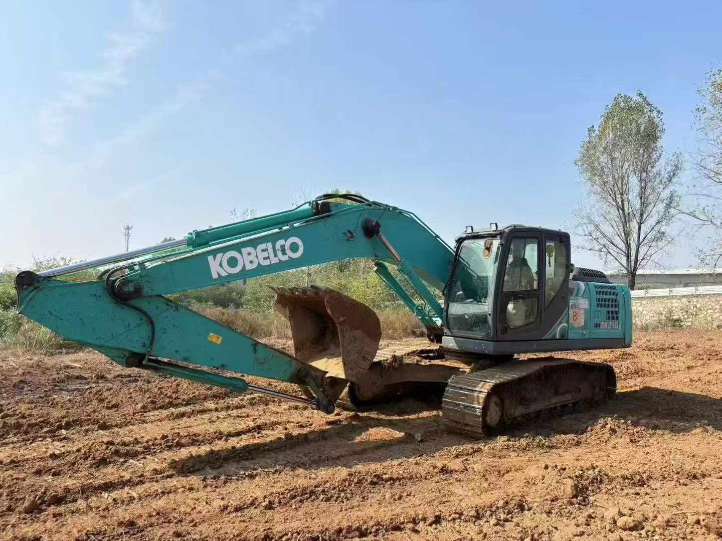 Buy Kobelco SK210-6 Used Excavator / 3