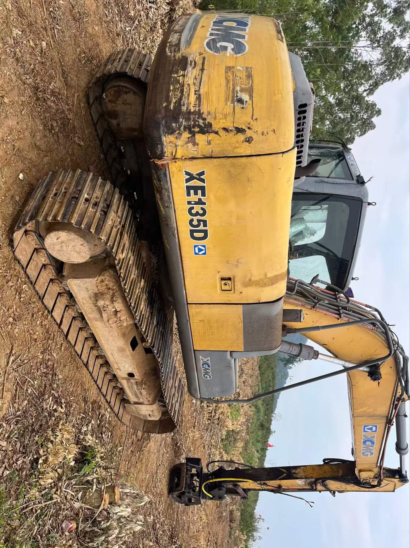 Buy XCMG XE135B Used Excavator / 3