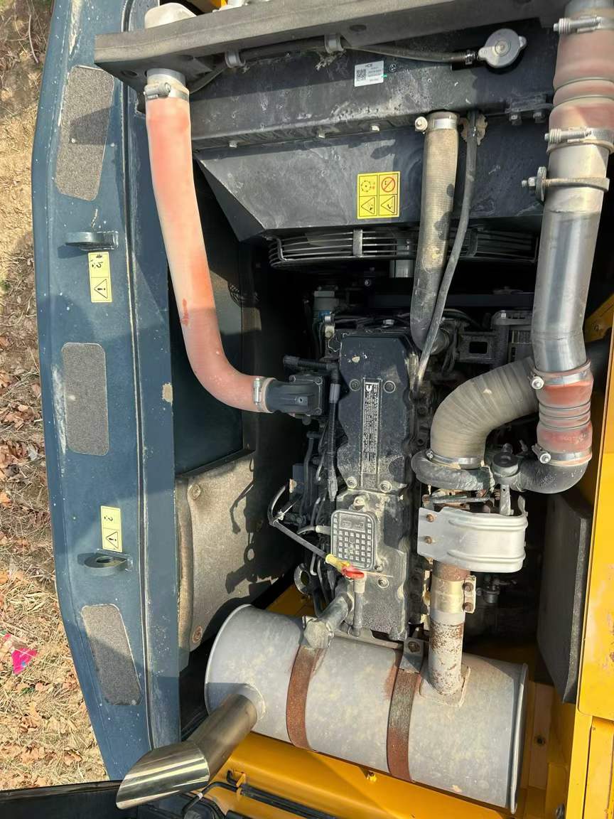 Buy Hyundai R215VS Used Excavator / 7