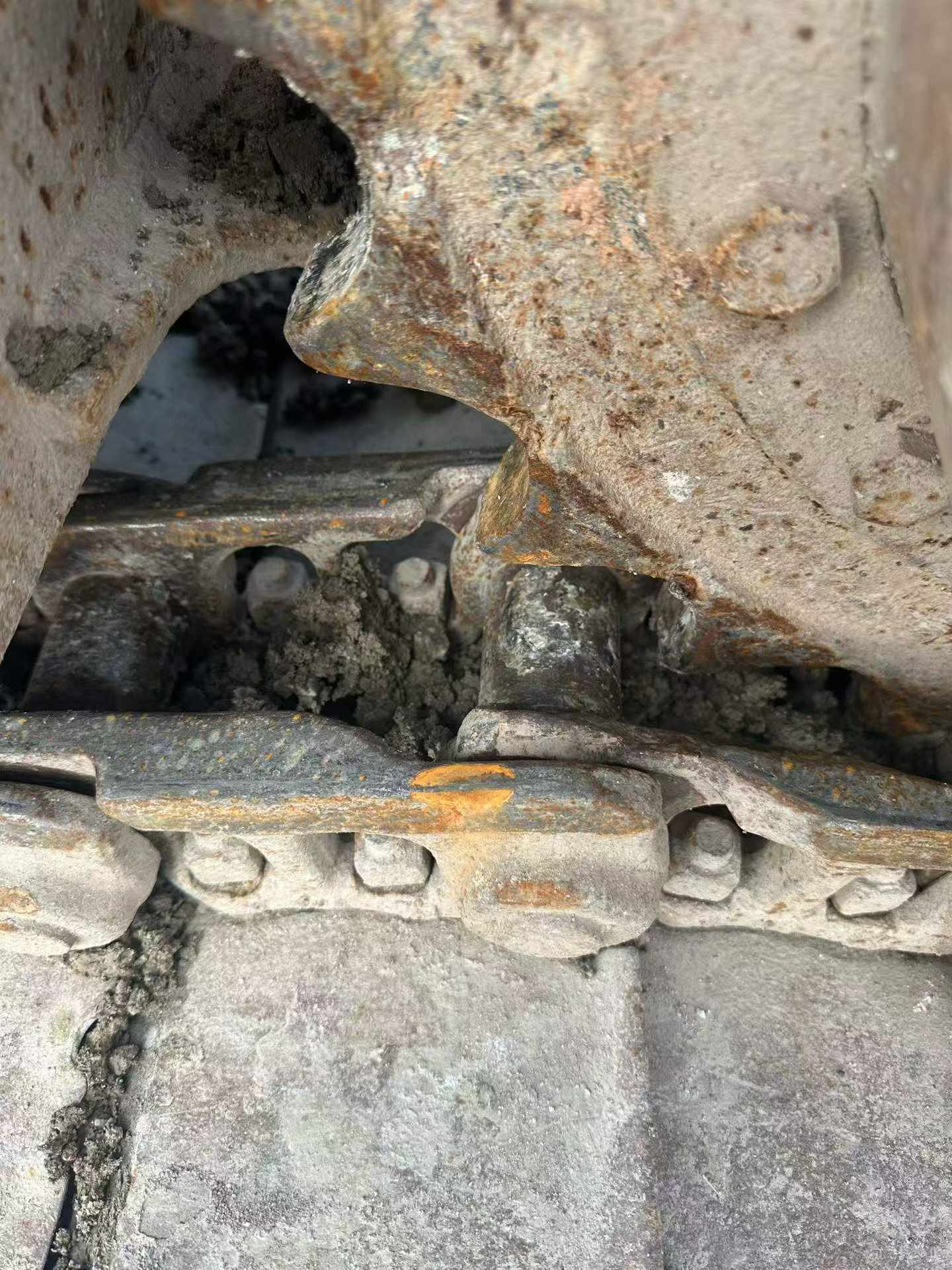 Buy Kobelco SK135 Used Excavator / 3