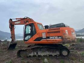 Buy Doosan DH215-7 Used Excavator / 2 Buy Doosan DH215-7 Used Excavator / 2