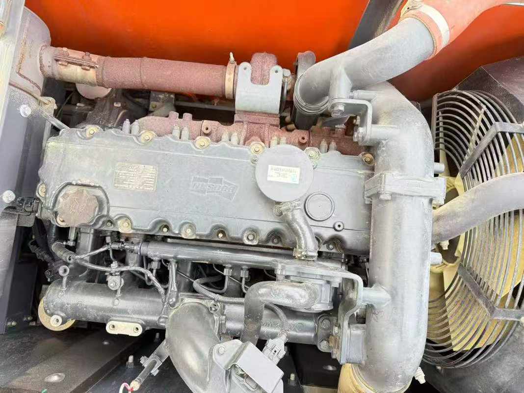 Buy Doosan DH215-7 Used Excavator / 8