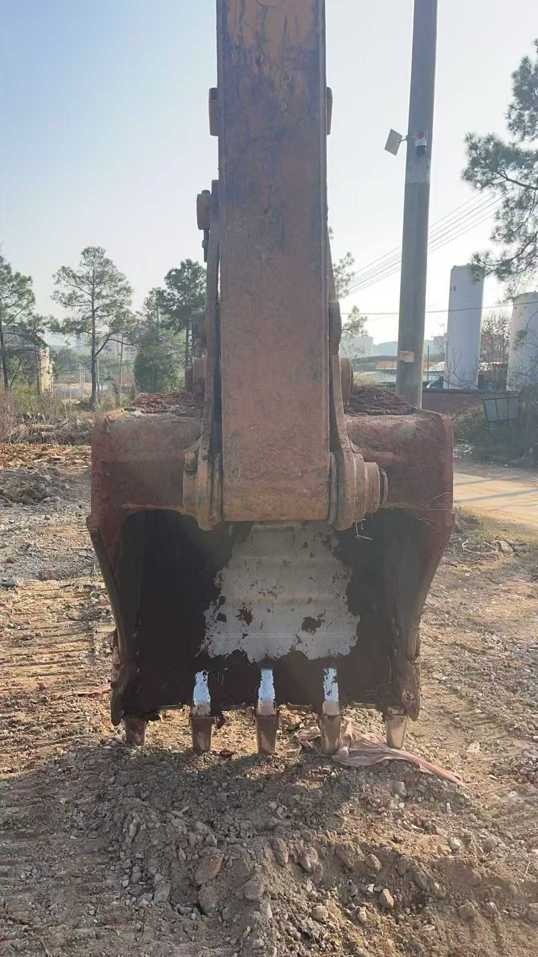 Buy XCMG XE200 Used Excavator / 9