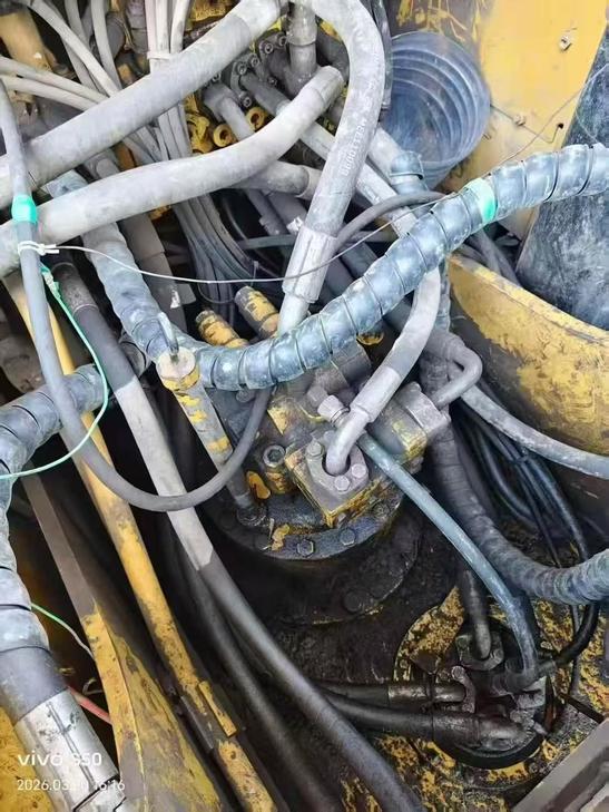 Buy Caterpillar 320D Used Excavator / 1