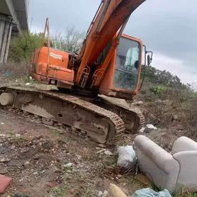 Buy Doosan DH215-7 Used Excavator / 3 Buy Doosan DH215-7 Used Excavator / 3
