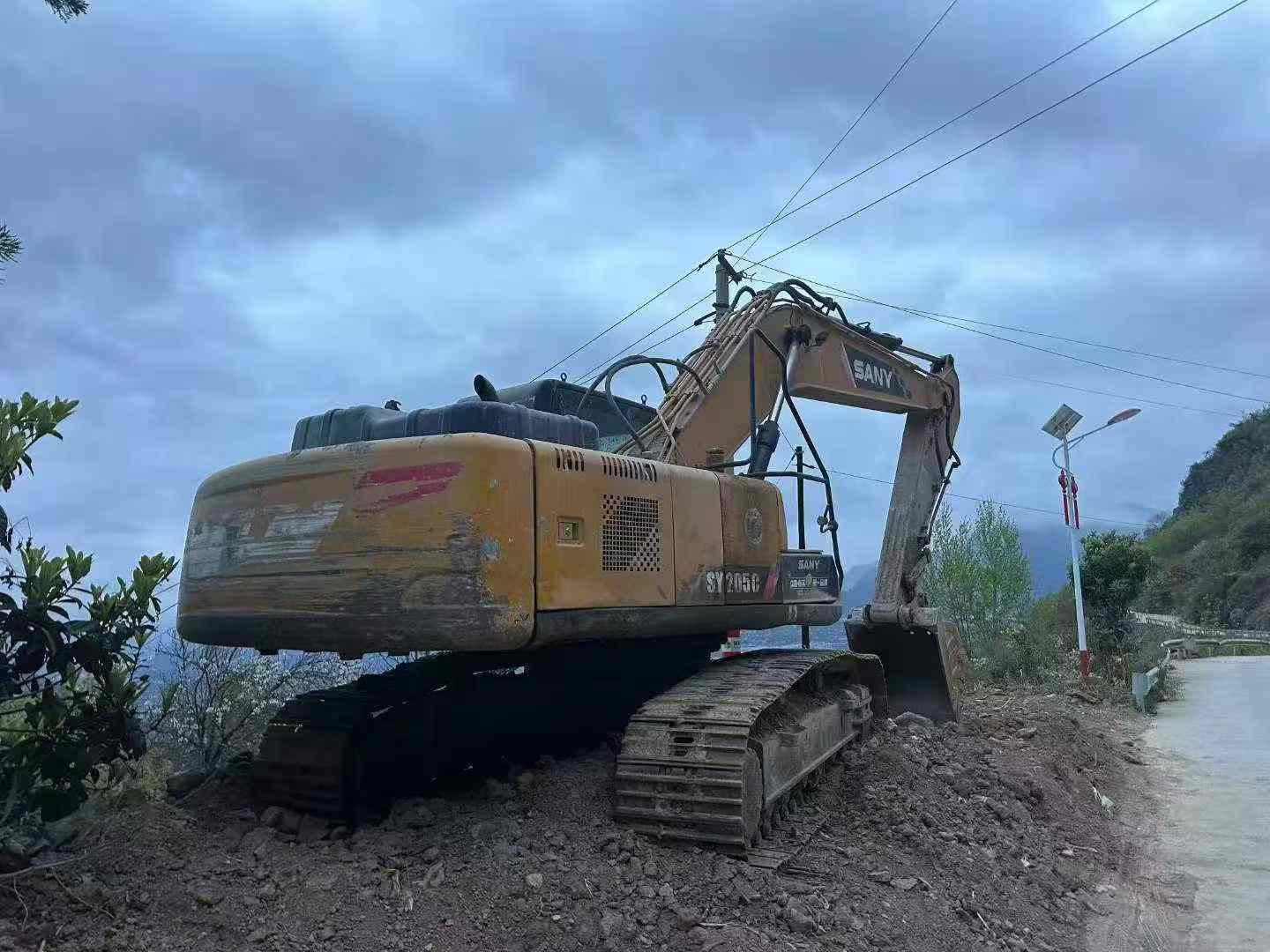 Buy Sany SY205C Used Excavator / 5