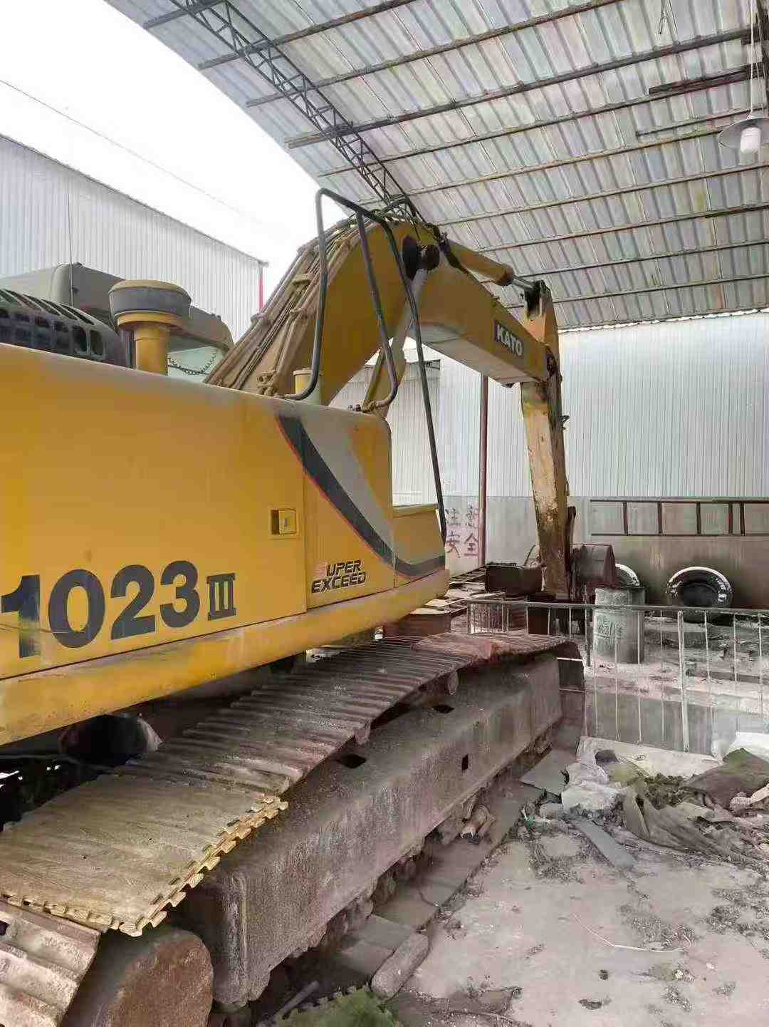 Buy Kato HD1023 Used Excavator / 8