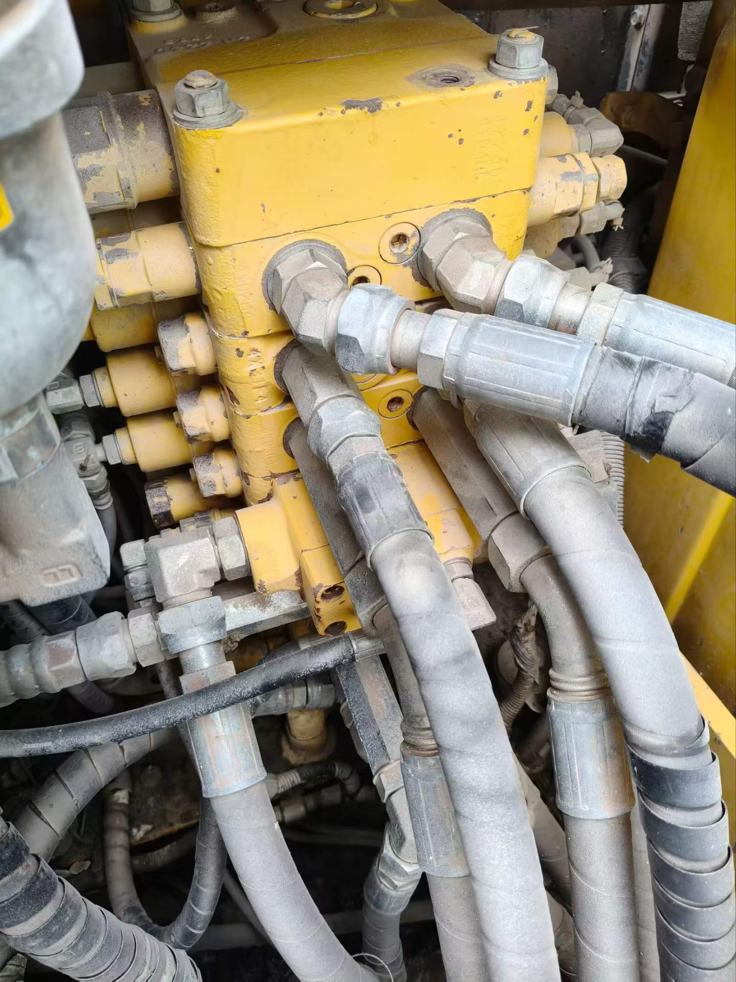 Buy Komatsu PC110-7 Used Excavator / 3