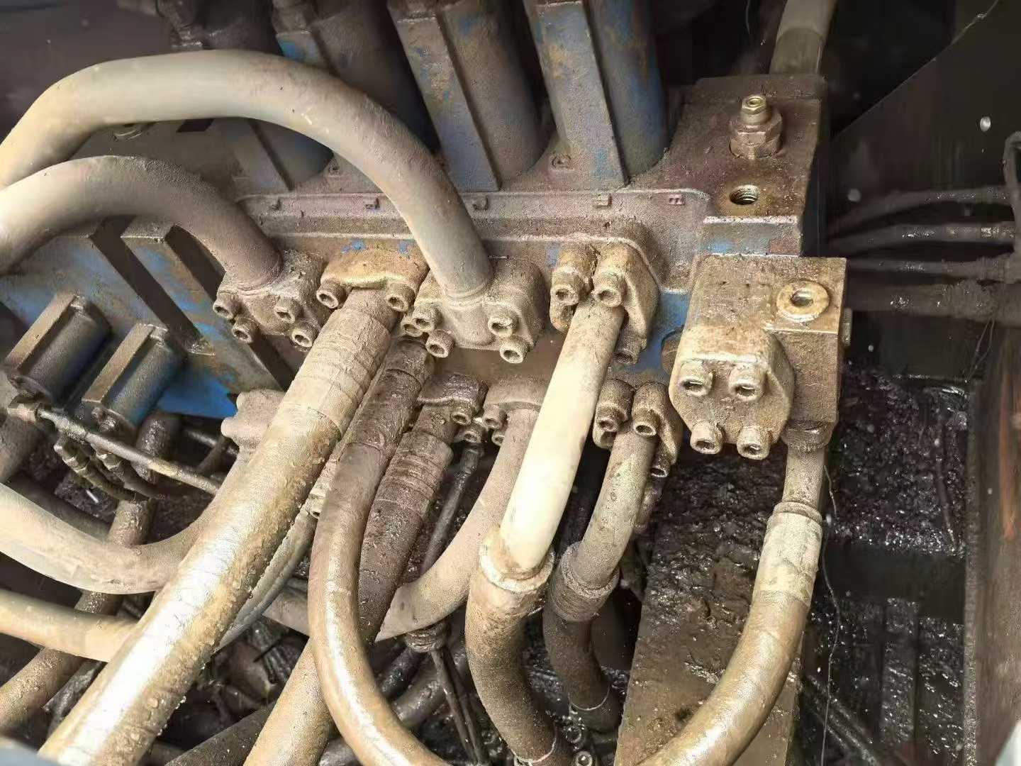 Buy Doosan DX800HD Used Excavator / 4