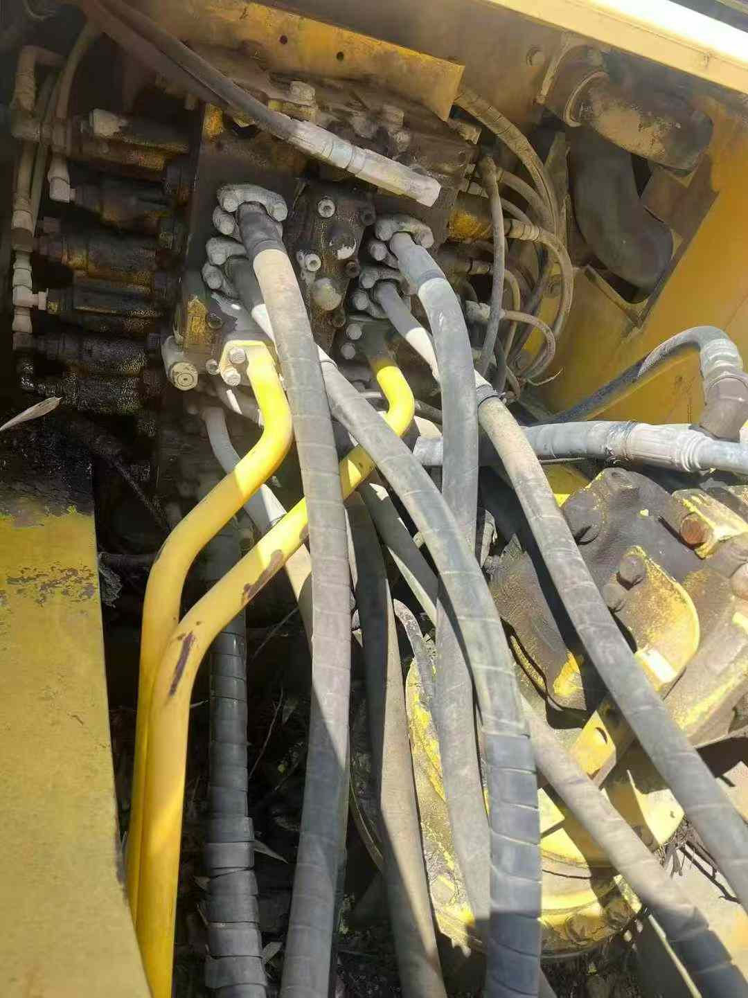 Buy Komatsu PC270-7 Used Excavator / 4