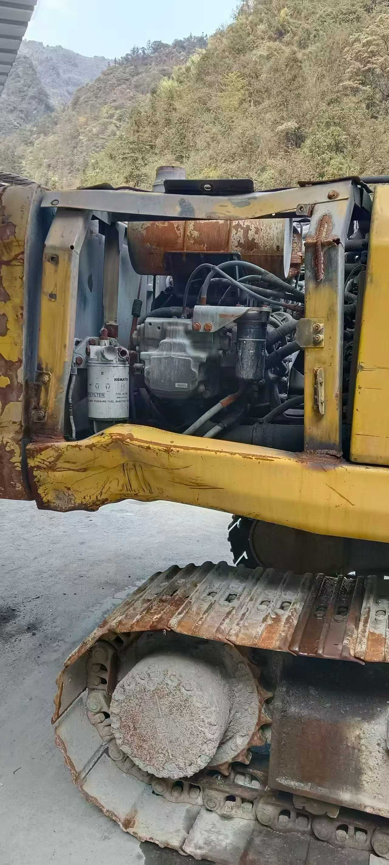 Buy Komatsu PC200-8 Used Excavator / 8