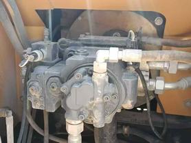 Buy XCMG XE135B Used Excavator / 4 Buy XCMG XE135B Used Excavator / 4