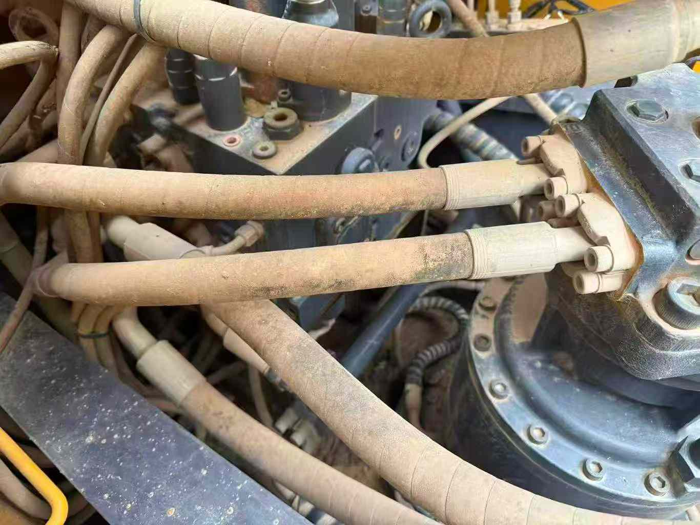 Buy XCMG XE205DA Used Excavator / 2