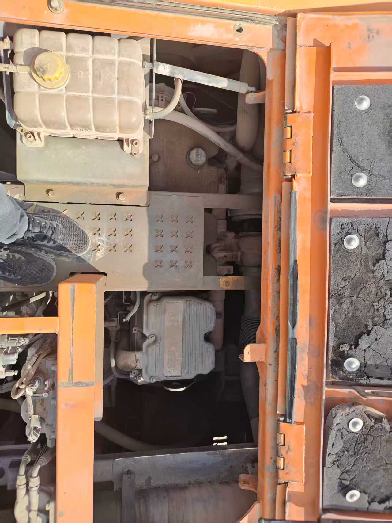 Buy Doosan DX800HD Used Excavator / 8