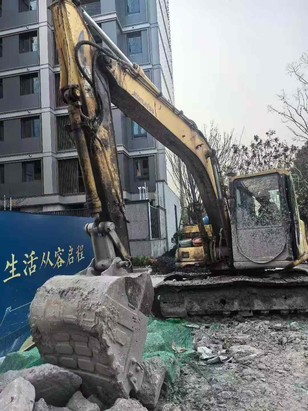 Buy Komatsu PC120-6 Used Excavator / 4