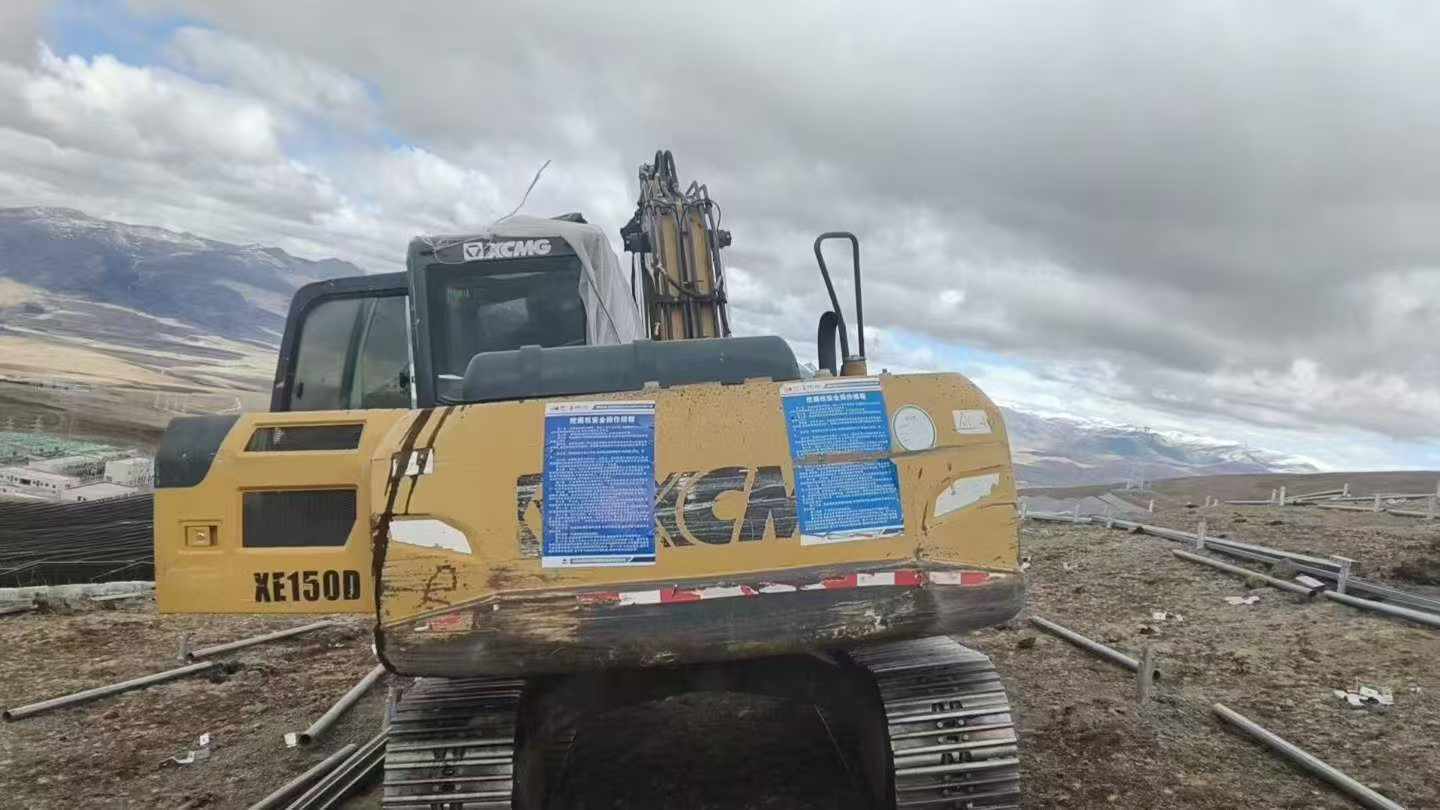 Buy XCMG XE135B Used Excavator / 3