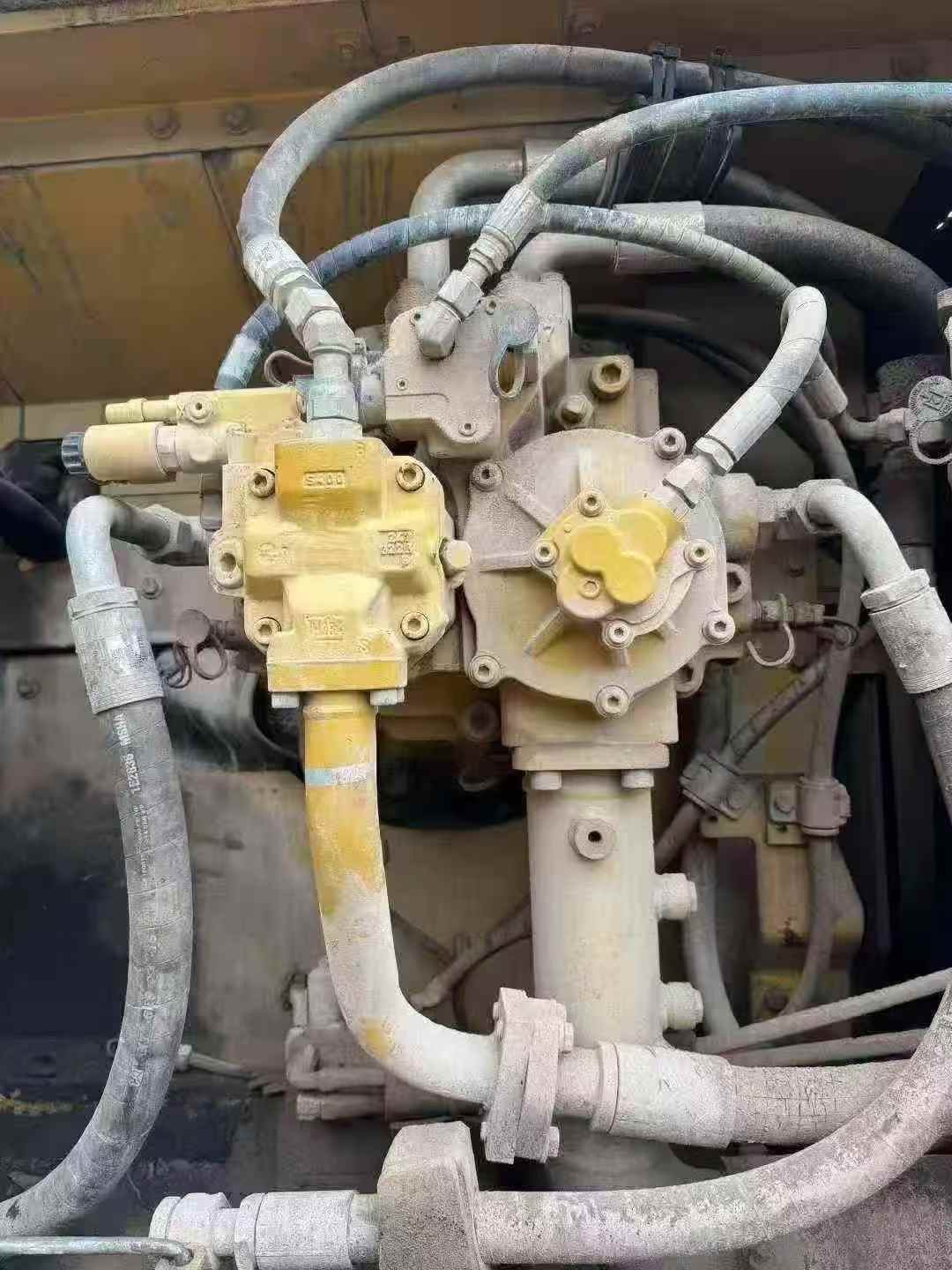 Buy Caterpillar 349E Used Excavator / 4