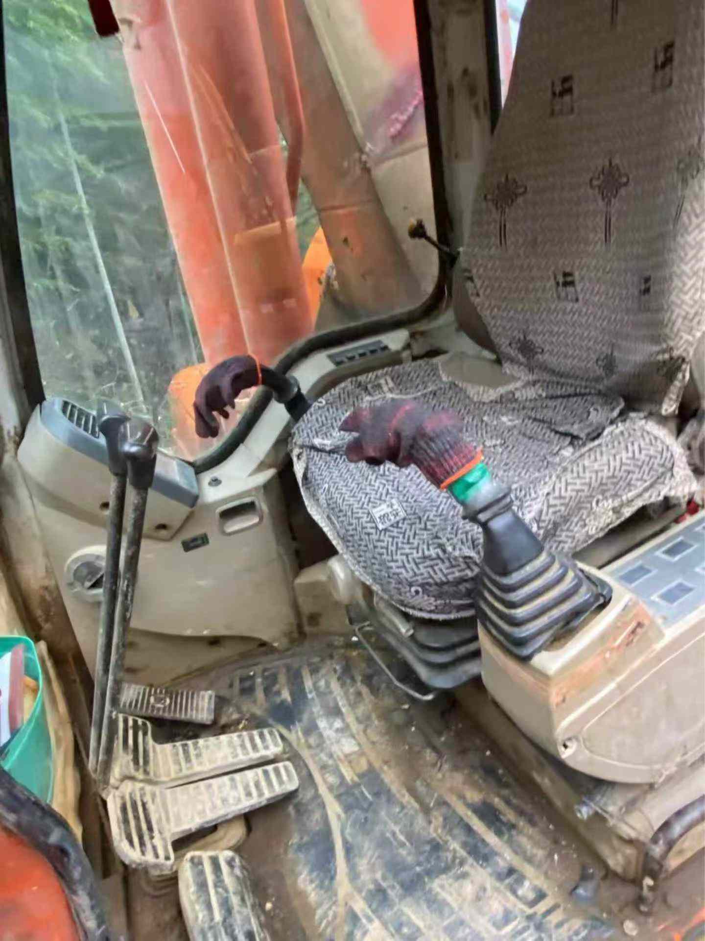 Buy Doosan DH300-7 Used Excavator / 9