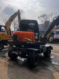 Buy Doosan DH60 Used Excavator / 3 Buy Doosan DH60 Used Excavator / 3