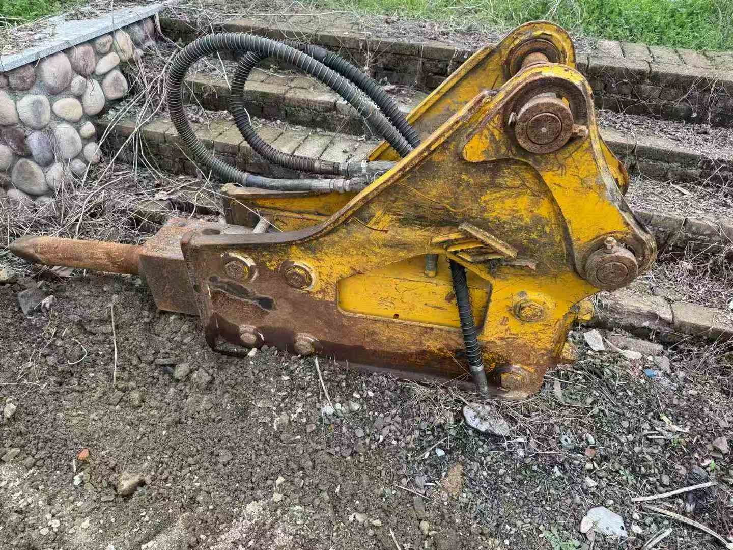 Buy XCMG XE135B Used Excavator / 3