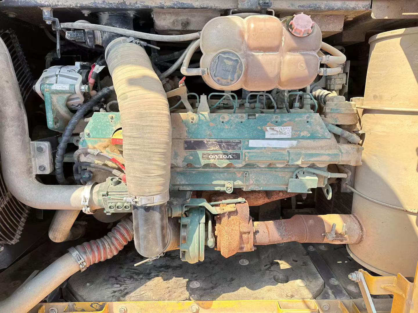 Buy Volvo EC250DL Used Excavator / 9