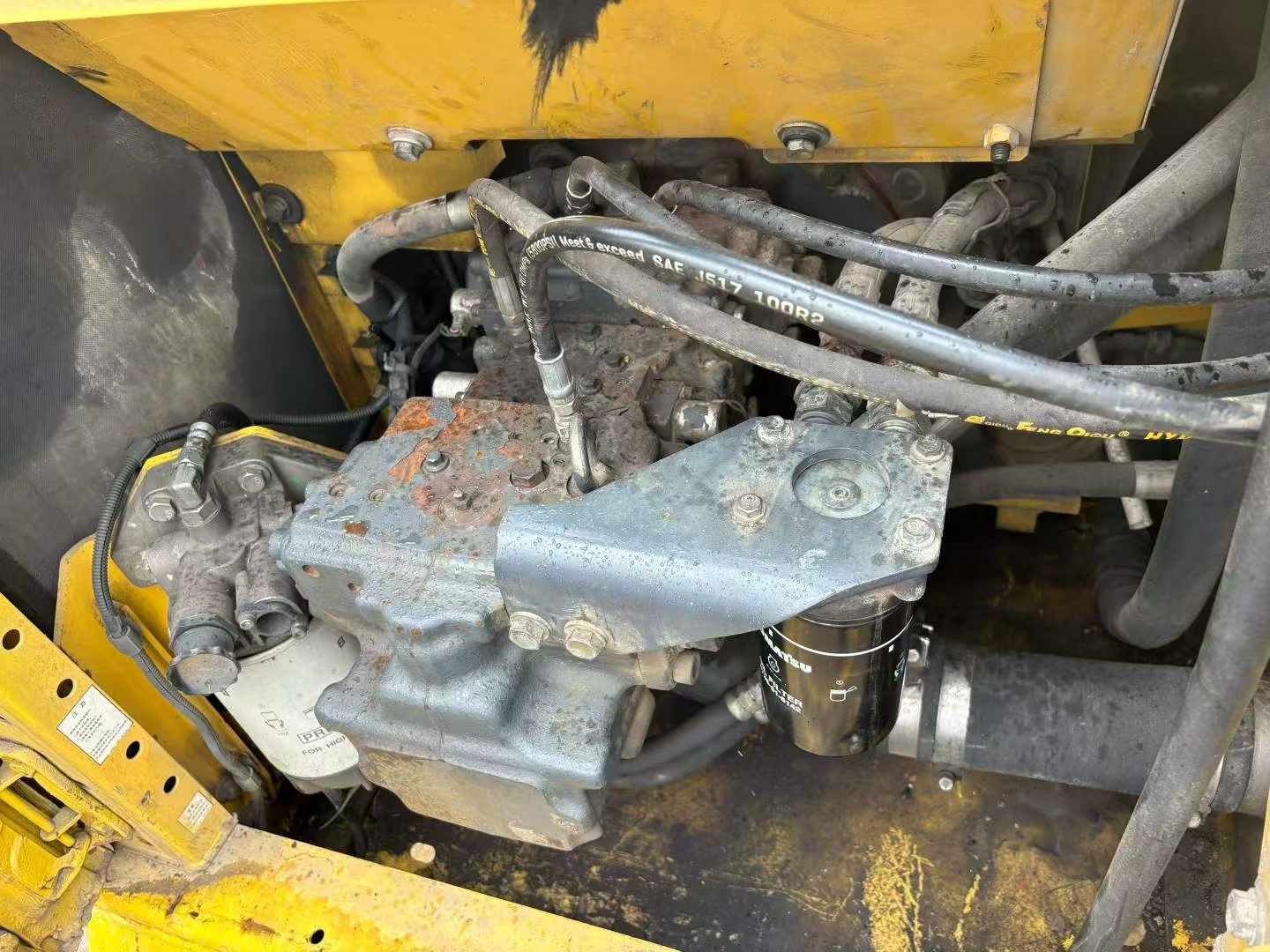 Buy Komatsu PC240-6 Used Excavator / 3