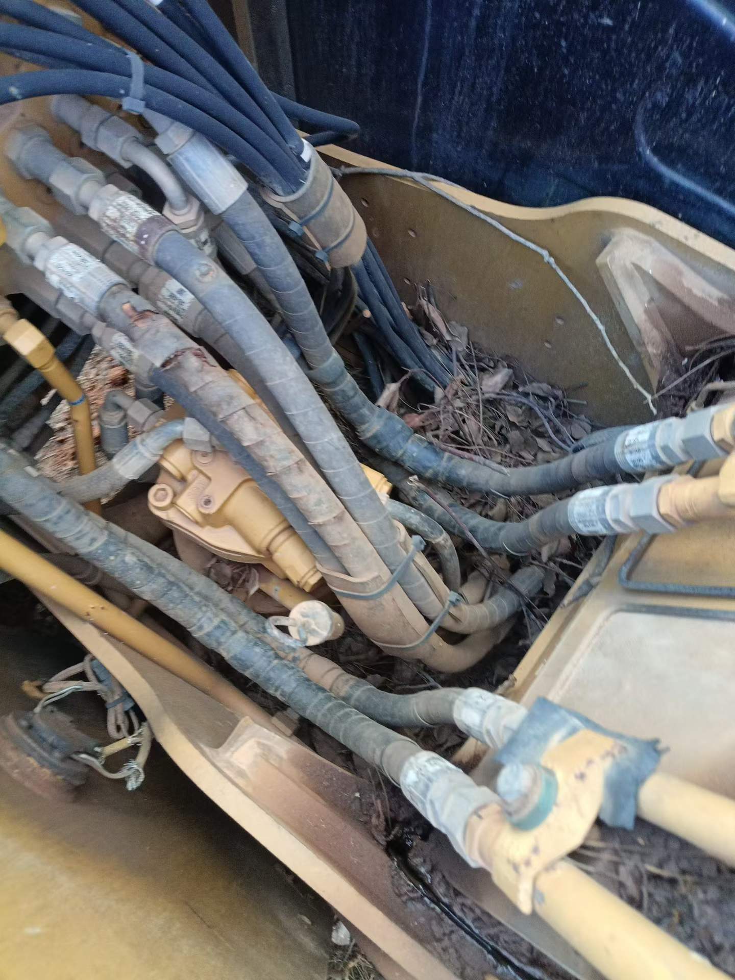 Buy Caterpillar 313D Used Excavator / 8