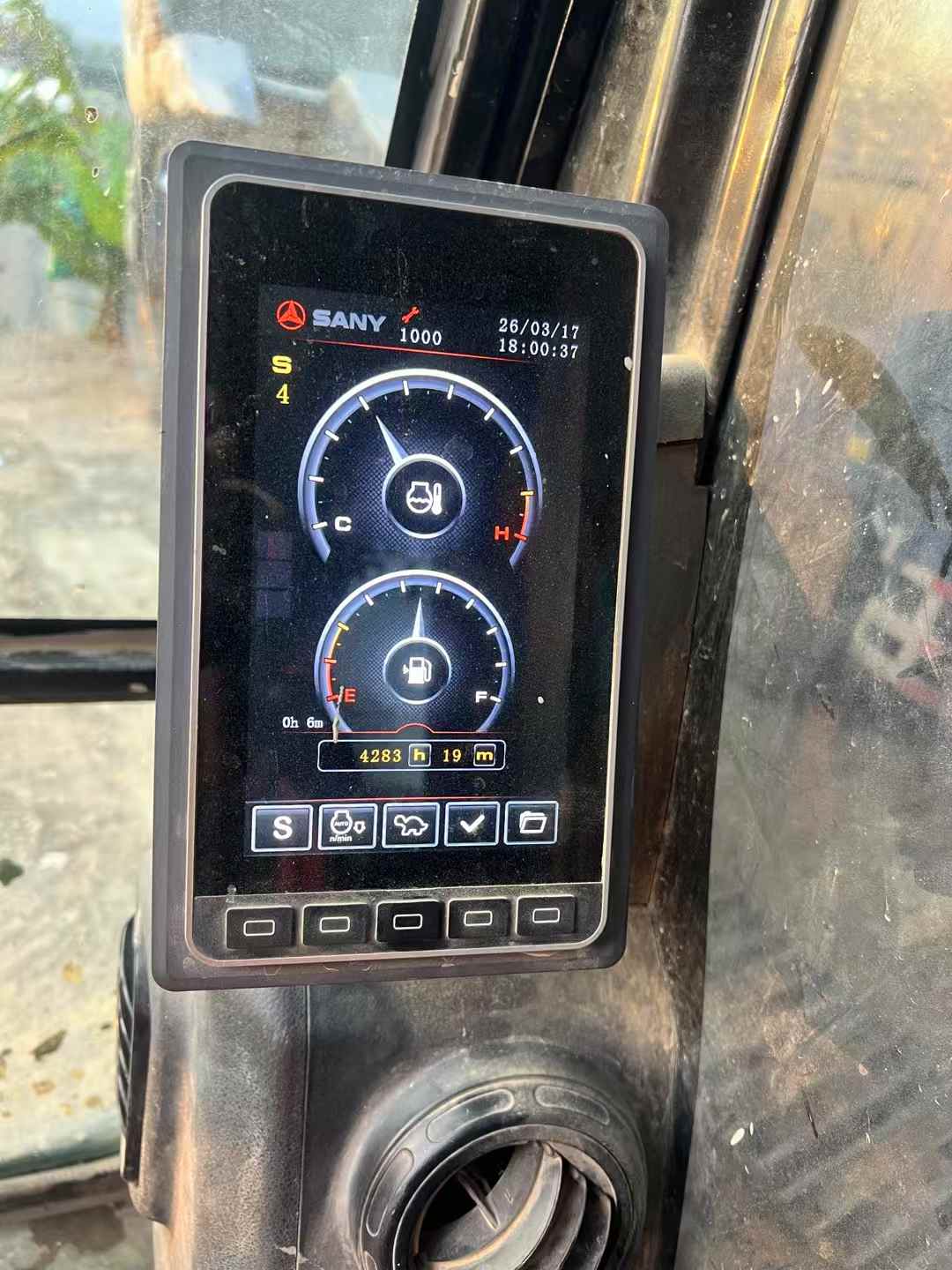 Buy Sany SY135 Used Excavator / 4