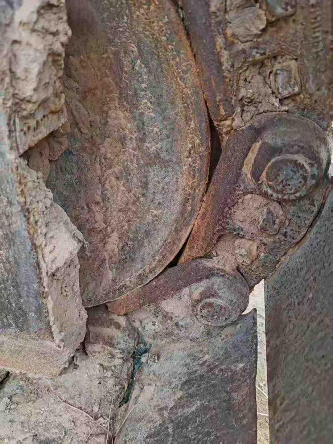 Buy Doosan DH220-7 Used Excavator / 2